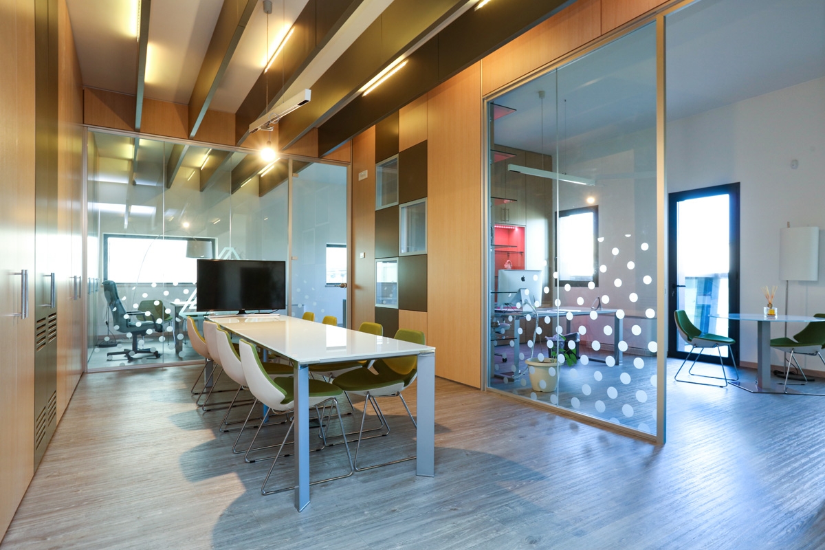 Ampliamento uffici e creazione di una sala riunion